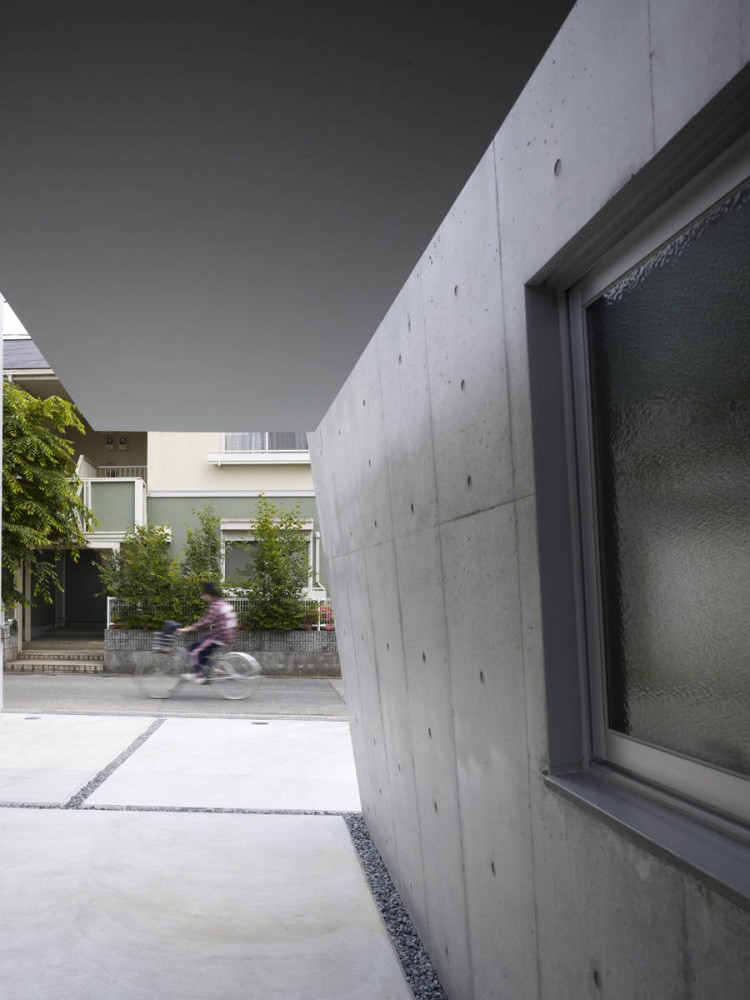 Himeji Observatory House / KINO Architects