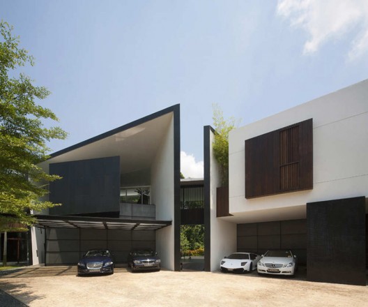 Black & White House / Formwerkz Architects © Jeremy San