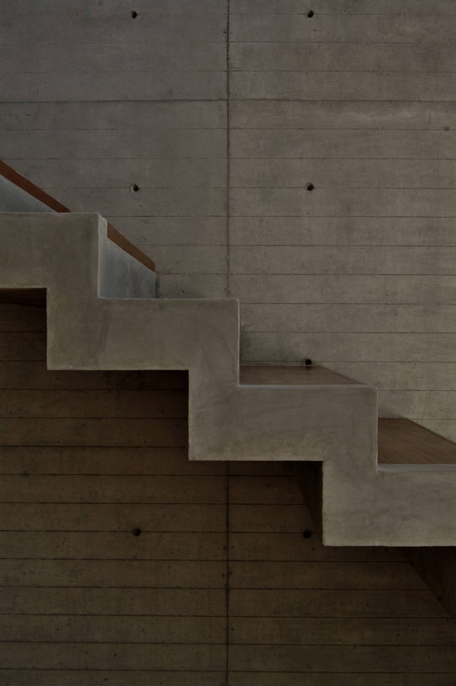 Ph4 House / T38 Studio + Pablo Casals-Aguirre