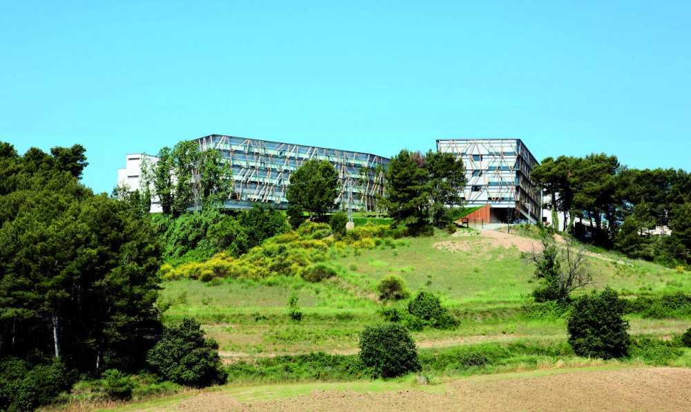 Telefonica Corporate University In Parc de Bell-llo /​ Batlle & Roig Architects