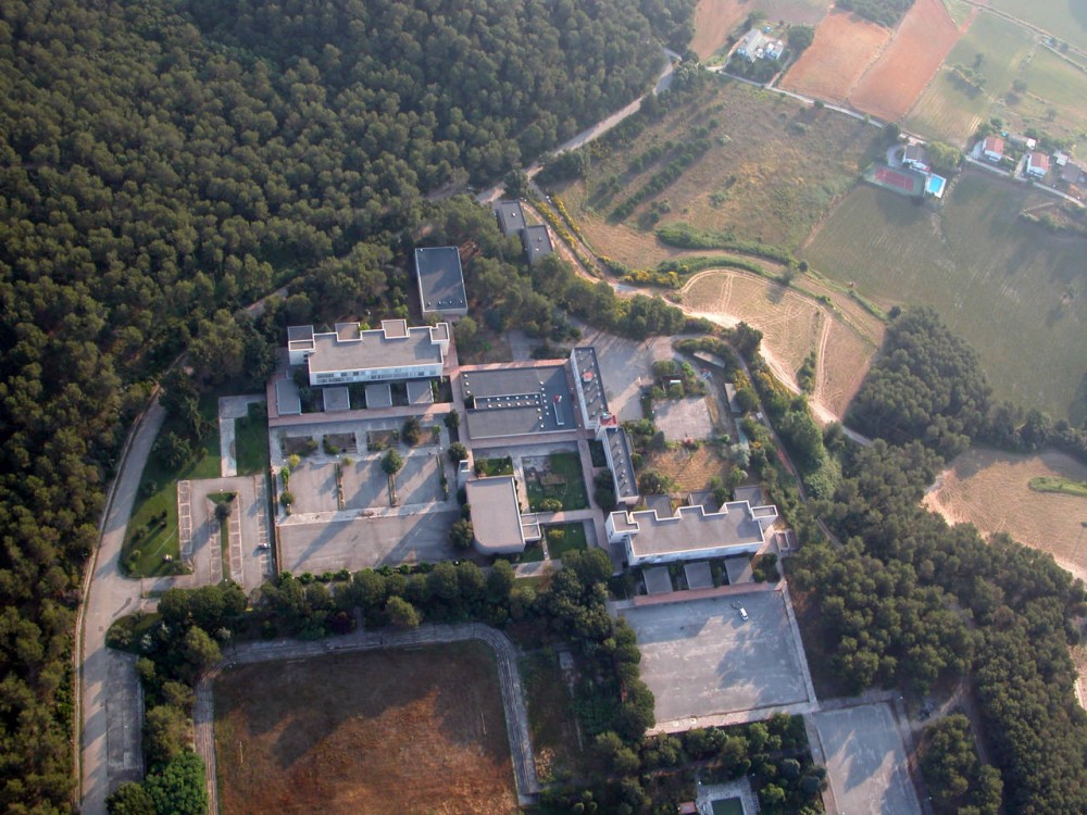 Telefonica Corporate University In Parc de Bell-llo /​ Batlle & Roig Architects