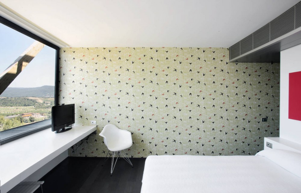Telefonica Corporate University In Parc de Bell-llo /​ Batlle & Roig Architects