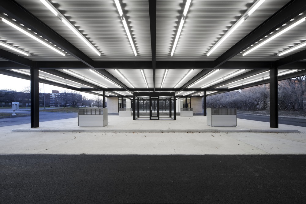 Conversion of Mies van der Rohe Gas Station / Les Architectes FABG