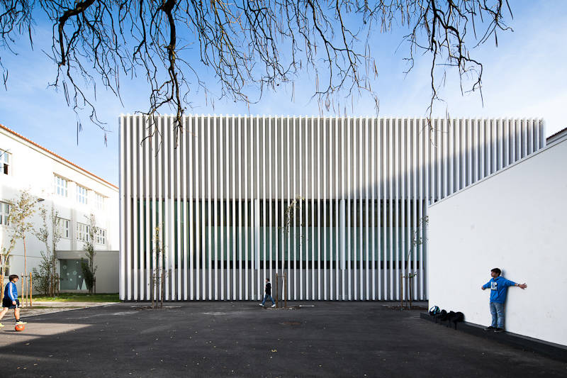 Modernisation of Sebastião da Gama School / RCJV