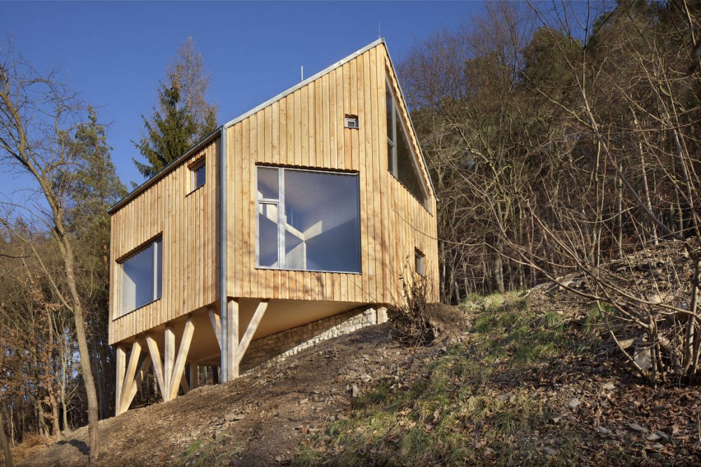 Family House In Zbecno / A.LT Architekti