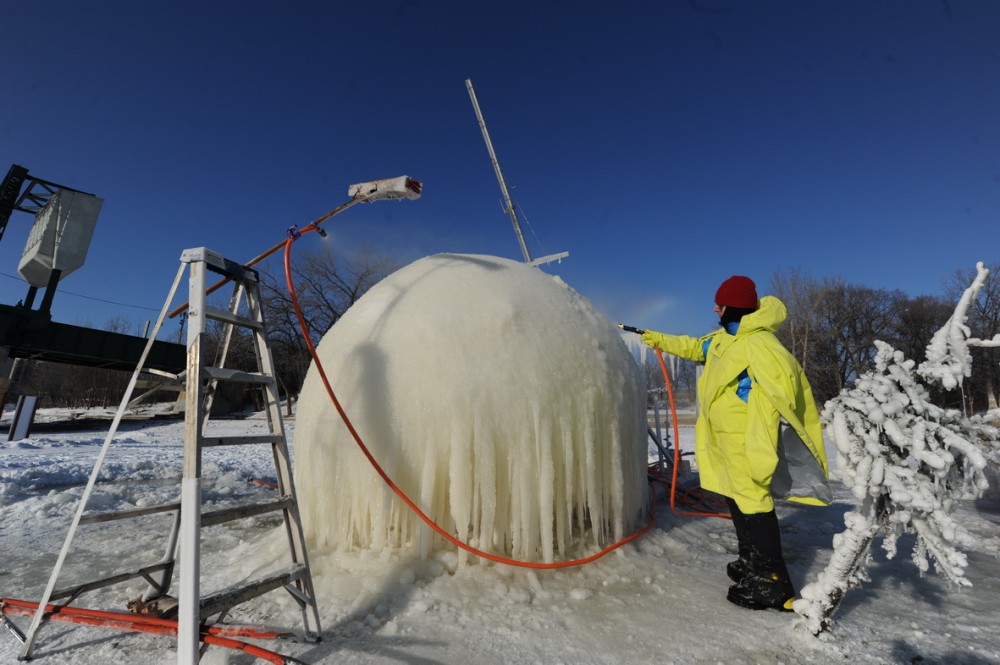 Warming Huts v.2012 Proposal / Mjölk Architects