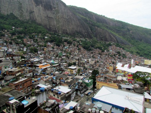 Rio de Janeiro's Favelas : The Cost of the 2016 Olympic Games (3)