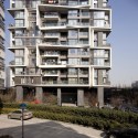 Photography: Wang Shu Projects (12) Photography: Wang Shu Projects (12) Vertical Houses / © Clement Guillaume