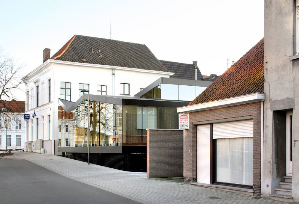 Bank Office / Dierendonck Blancke Architecten