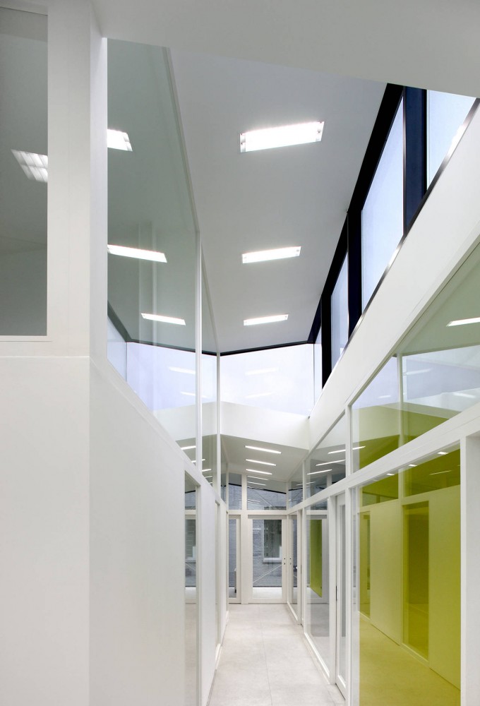 Bank Office / Dierendonck Blancke Architecten