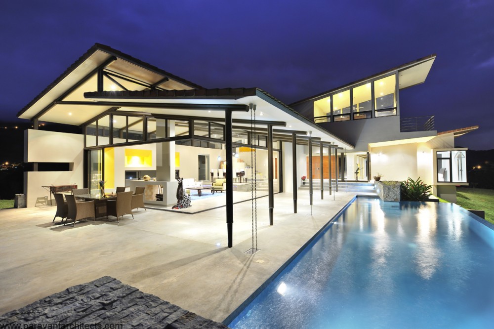 Areopagus Residence / Paravant Architects