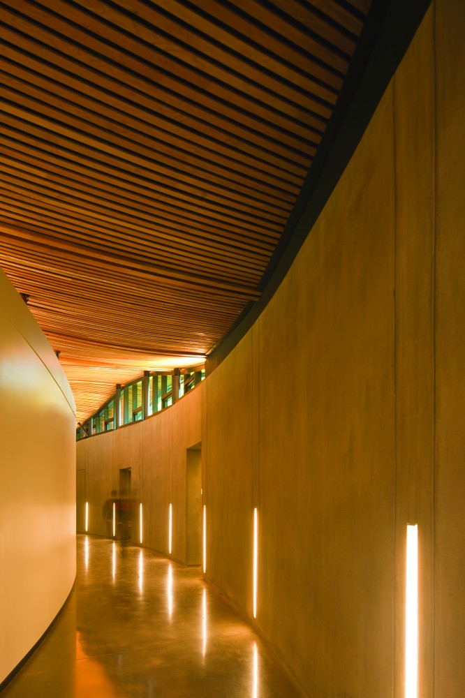 VanDusen Botanical Garden Visitor Centre / Perkins+Will