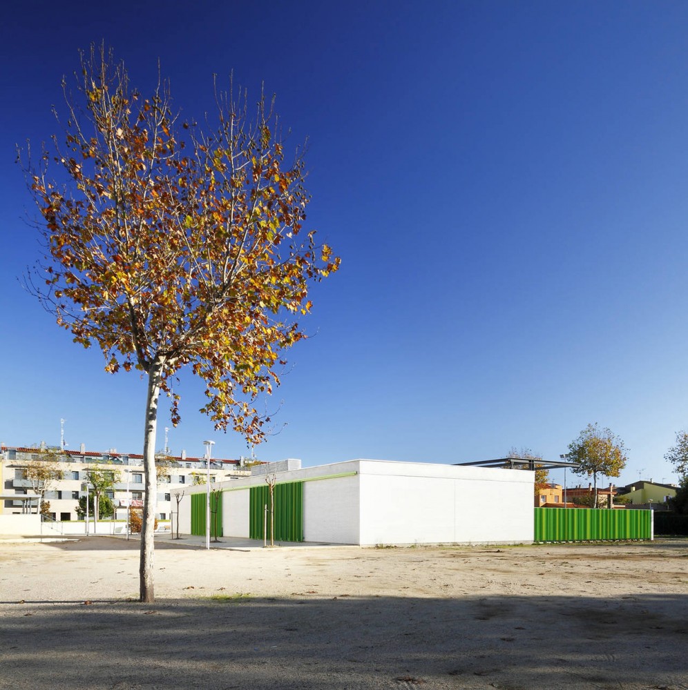 Sant Pere Pescador Kindergarden / Abar + Ovidi Alum
