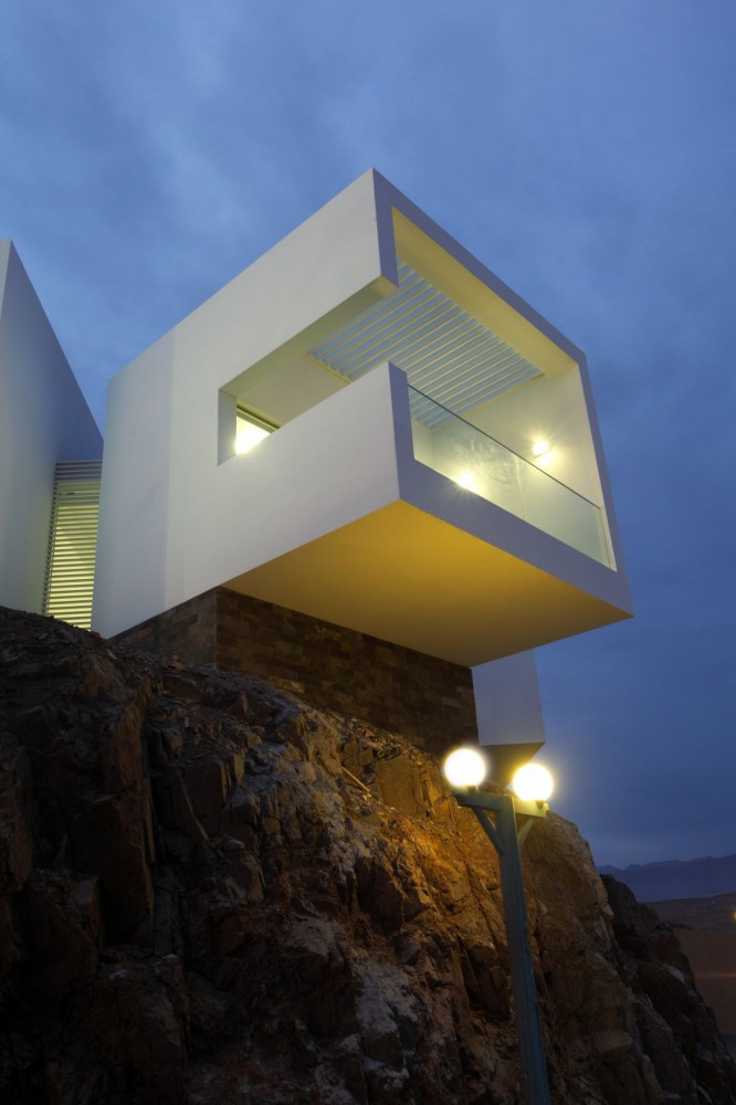 Beach House I-5 / Vértice Arquitectos