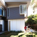 Sunshine Beach Pool House / Bark Design Architects Sunshine Beach Pool House / Bark Design Architects © Claire Plush