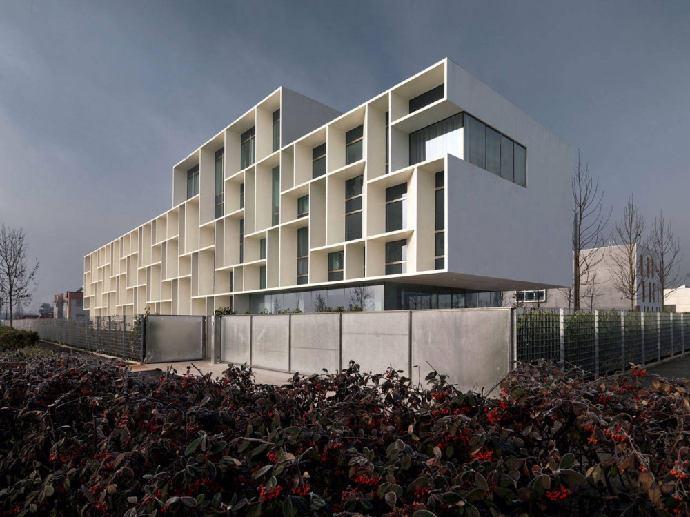 Bentini Headquarters / Piuarch