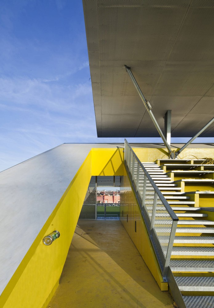 Dominique Duvauchelle Stadium / Atelier du Pont