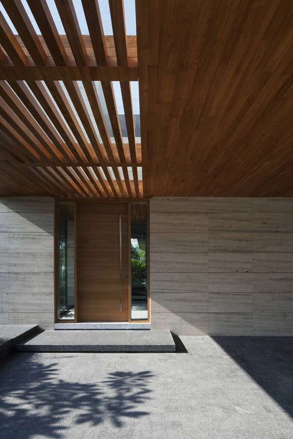 Travertine Dream House / Wallflower Architecture + Design