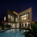 Travertine Dream House / Wallflower Architecture + Design Travertine Dream House / Wallflower Architecture + Design © Jeremy San
