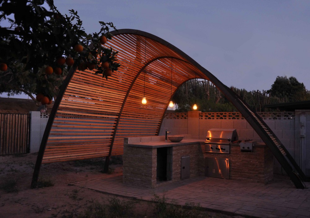 Lavance Shade Screen / Benjamin Hall & Michael Lavance