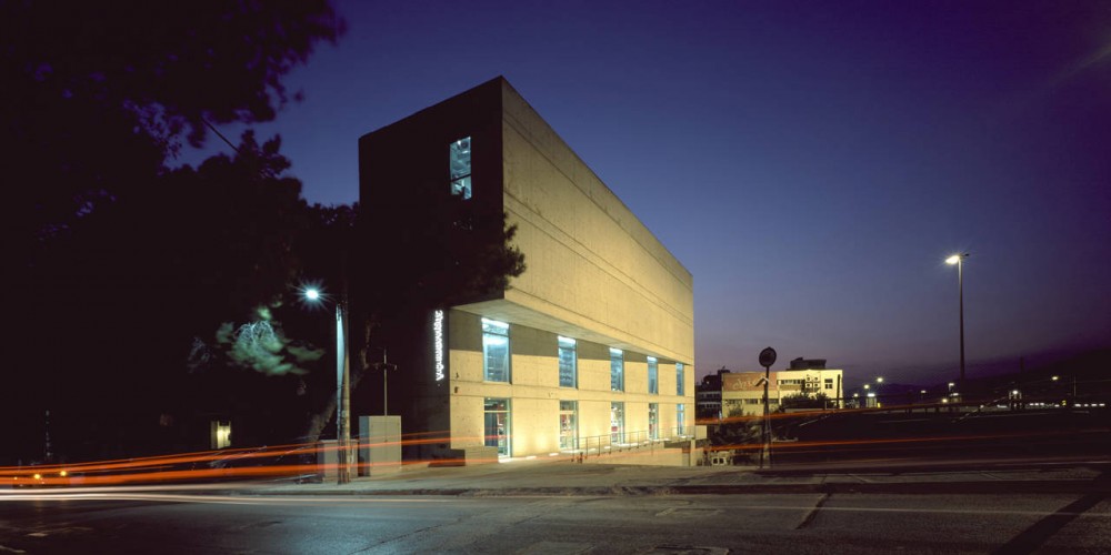Offices and Showroom of a Fabric Company / Kalliope Kontozoglou