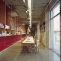 Offices And Showroom Of a Fabric Company / Kalliope Kontozoglou