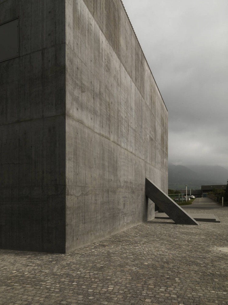 Plantahof Auditorium / Valerio Olgiati