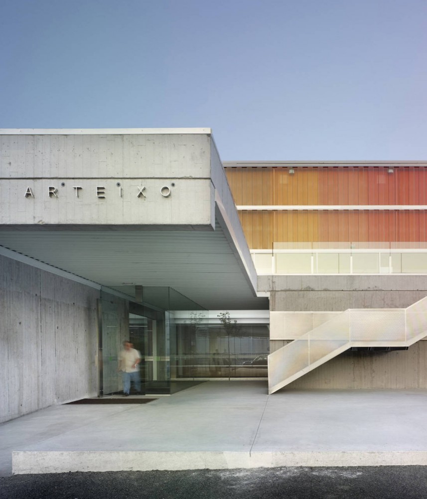 Arteixo Sport Center / Jose Ramon Garitaonaindia de Vera