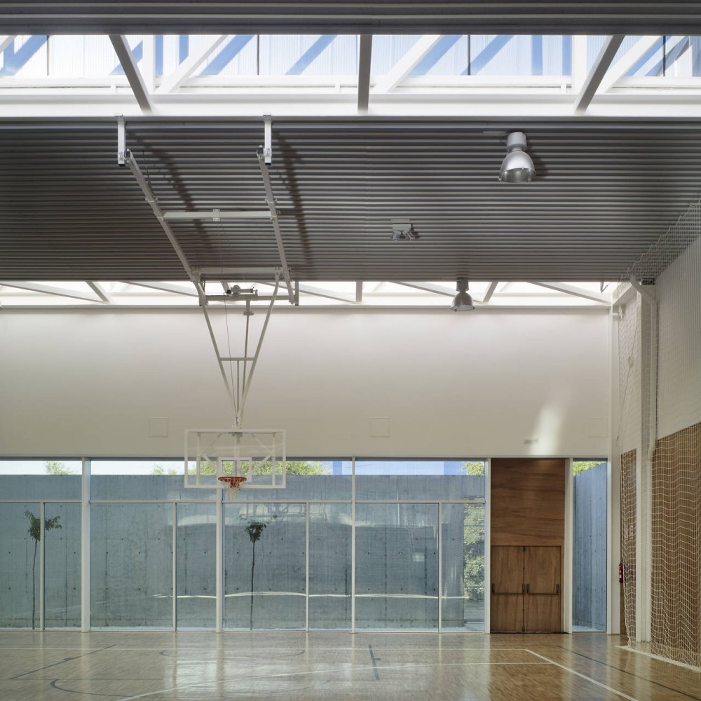 Arteixo Sport Center / Jose Ramon Garitaonaindia de Vera
