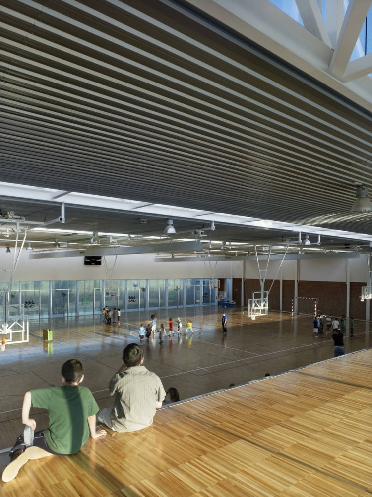 Arteixo Sport Center / Jose Ramon Garitaonaindia de Vera