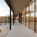 School Center Lucie Aubrac / Dietmar Feichtinger Architectes School Center Lucie Aubrac / Dietmar Feichtinger Architectes © Dietmar Feichtinger Architectes