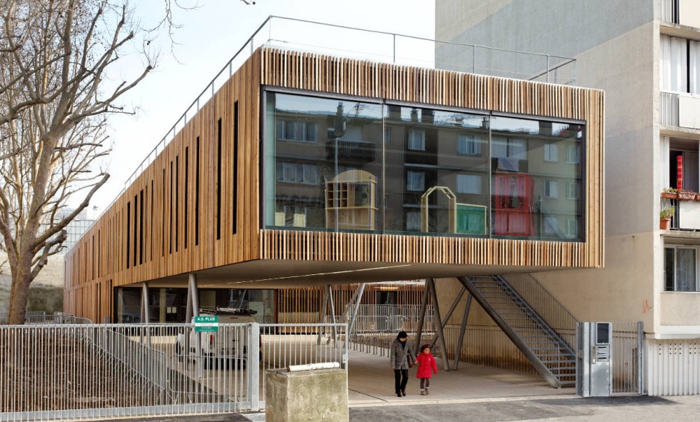 School Center Lucie Aubrac / Dietmar Feichtinger Architectes