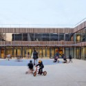 School Center Lucie Aubrac / Dietmar Feichtinger Architectes School Center Lucie Aubrac / Dietmar Feichtinger Architectes © Dietmar Feichtinger Architectes
