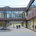School Center Lucie Aubrac / Dietmar Feichtinger Architectes School Center Lucie Aubrac / Dietmar Feichtinger Architectes © Dietmar Feichtinger Architectes