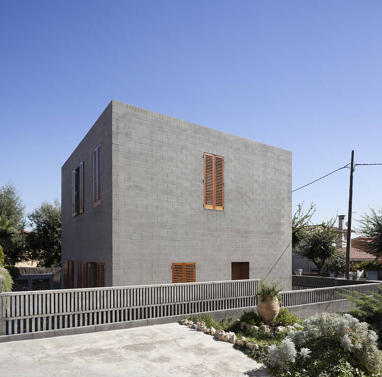 House 804 / H Arquitectes
