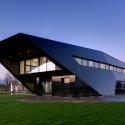 Vidre Negre Office Building / Damilanostudio Architects Vidre Negre Office Building / Damilanostudio Architects © Andrea Martiradonna