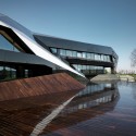 Vidre Negre Office Building / Damilanostudio Architects Vidre Negre Office Building / Damilanostudio Architects © Andrea Martiradonna