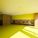 Volksschule Wallenmahd / Dietrich Untertrifaller Staheli Architekten Volksschule Wallenmahd / Dietrich Untertrifaller Staheli Architekten © Bruno Klomfar