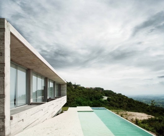 Widescreen House / RZERO