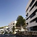 Zielony Graduate Student Village / Bar Orian Architects, S?artz Besnosoff Architects Zielony Graduate Student Village / Bar Orian Architects, S?artz Besnosoff Architects Courtesy of Bar Orian Architects + Schwartz Besnosoff Architects