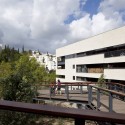 Zielony Graduate Student Village / Bar Orian Architects, S?artz Besnosoff Architects Zielony Graduate Student Village / Bar Orian Architects, S?artz Besnosoff Architects Courtesy of Bar Orian Architects + Schwartz Besnosoff Architects