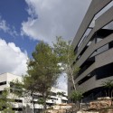 Zielony Graduate Student Village / Bar Orian Architects, S?artz Besnosoff Architects Zielony Graduate Student Village / Bar Orian Architects, S?artz Besnosoff Architects Courtesy of Bar Orian Architects + Schwartz Besnosoff Architects