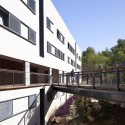 Zielony Graduate Student Village / Bar Orian Architects, S?artz Besnosoff Architects Zielony Graduate Student Village / Bar Orian Architects, S?artz Besnosoff Architects Courtesy of Bar Orian Architects + Schwartz Besnosoff Architects