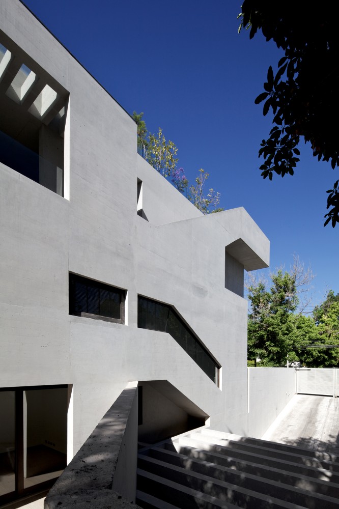 Ignacia Apartments / Gonzalo Mardones Viviani