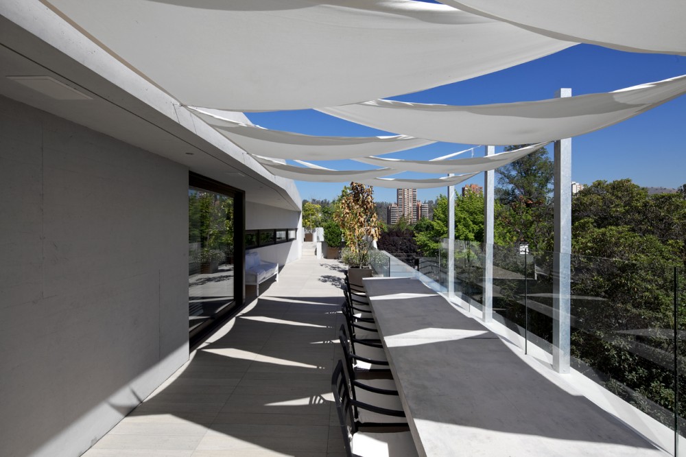 Ignacia Apartments / Gonzalo Mardones Viviani