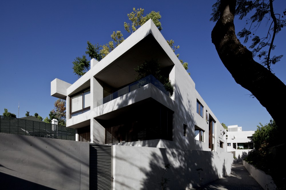 Ignacia Apartments / Gonzalo Mardones Viviani