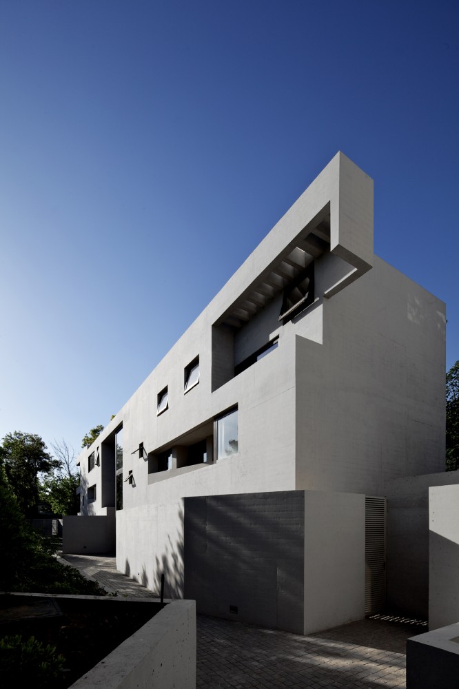 Ignacia Apartments / Gonzalo Mardones Viviani