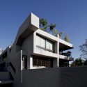 Ignacia Apartments / Gonzalo Mardones Viviani Ignacia Apartments / Gonzalo Mardones Viviani © Nico Saieh