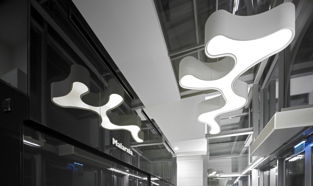 Extension of the Polski Theater / trabendo. + Arpa