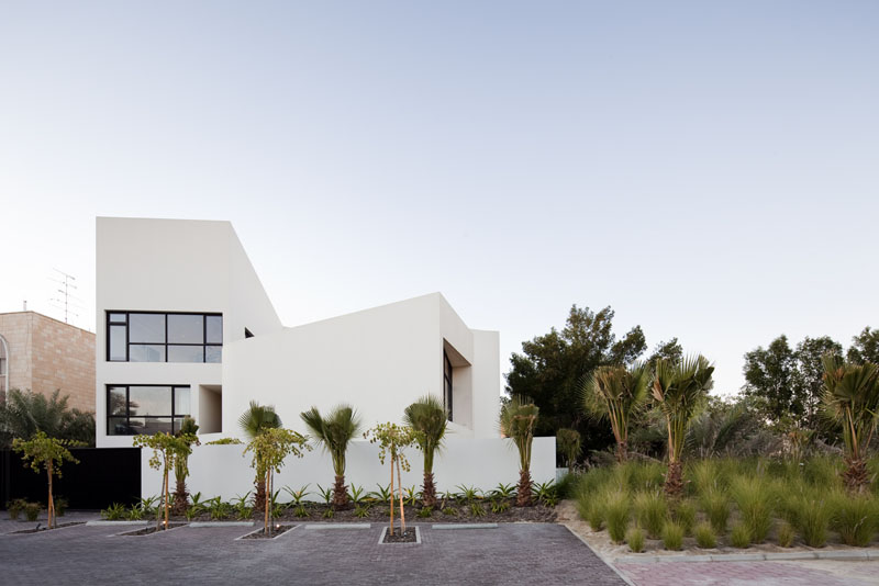 MOP House / AGI Architects